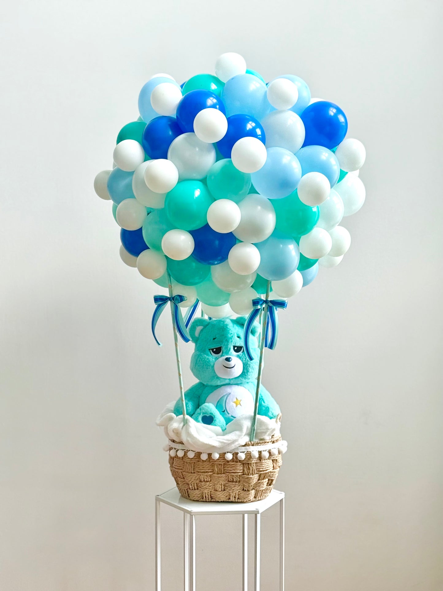 Air Balloon Arrangement with Plush Toy & Blanket